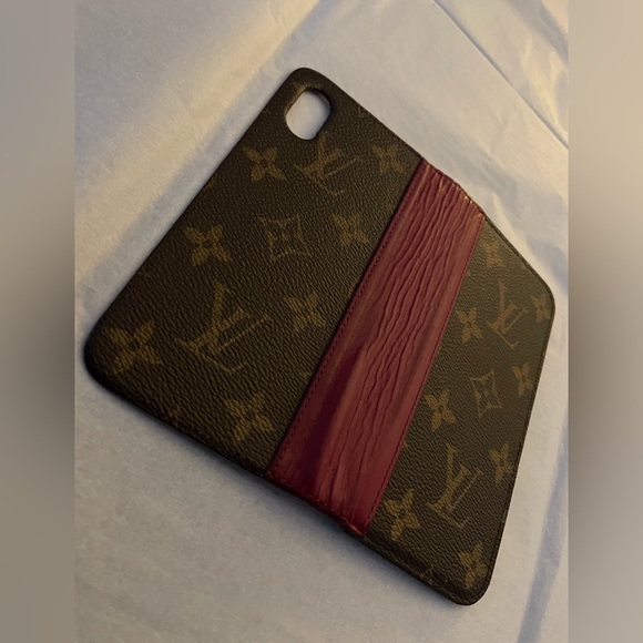 Louis Vuitton Monogram iPhone X Phone Case / Wallet - Picture 6 of 6